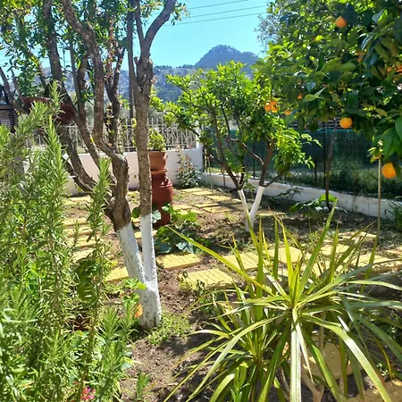 Holiday home Maria's Garden House