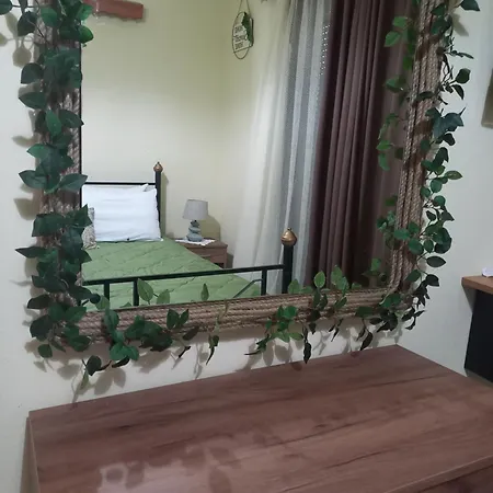 بيت للعطل Maria's Garden House