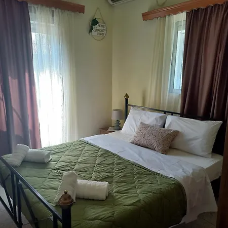 Maria's Garden House بيت للعطل