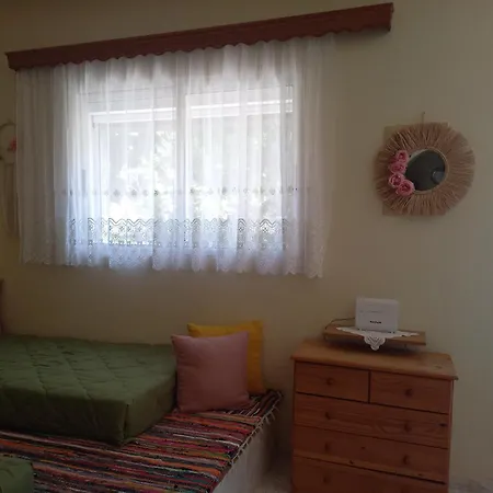Maria's Garden House بيت للعطل *