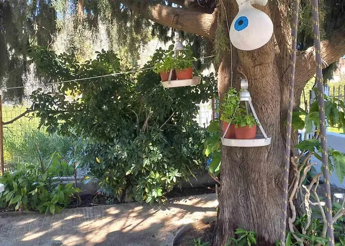 Maria's Garden House بيت للعطل