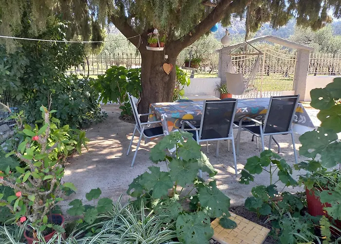 Maria's Garden House *