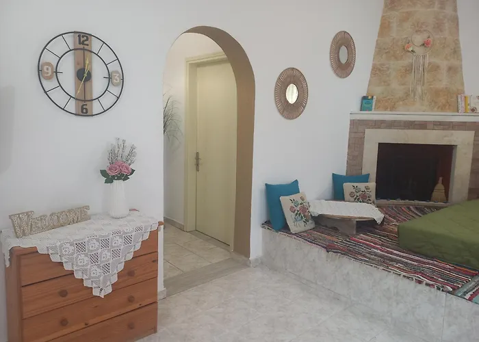 بيت للعطل Maria's Garden House *