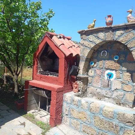 Дом отдыха Maria's Garden House *